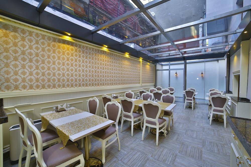 Nayla Palace Hotel Istanbul Exterior photo